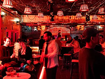 Australian Nightclub Bans Star...